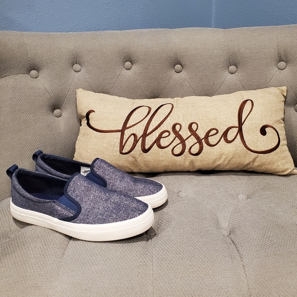 women's crest twin gore sparkle stripe linen sneaker